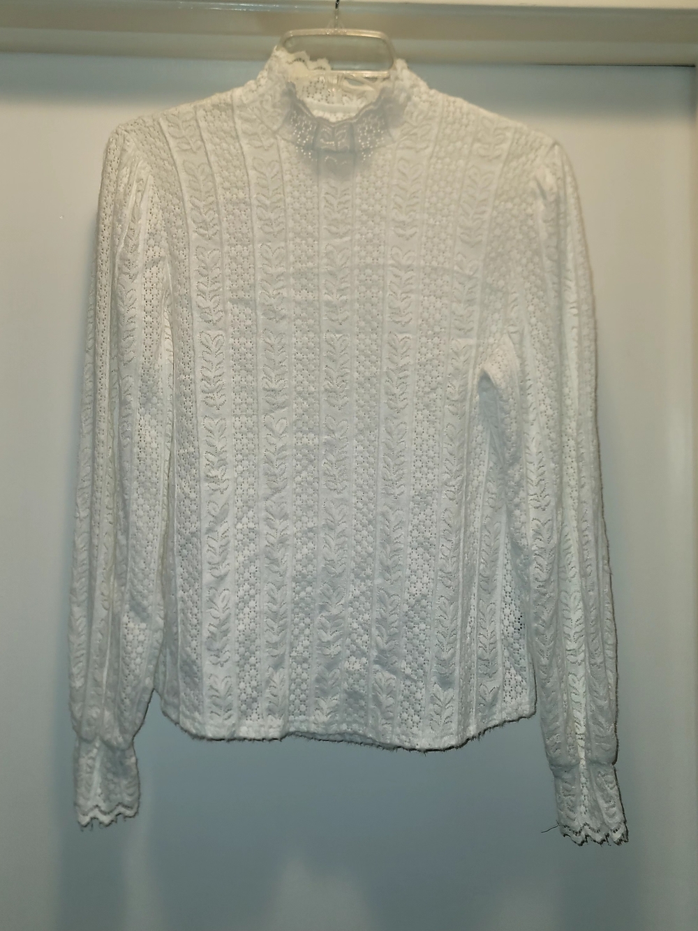H&M Cream Lace Textured Blouse